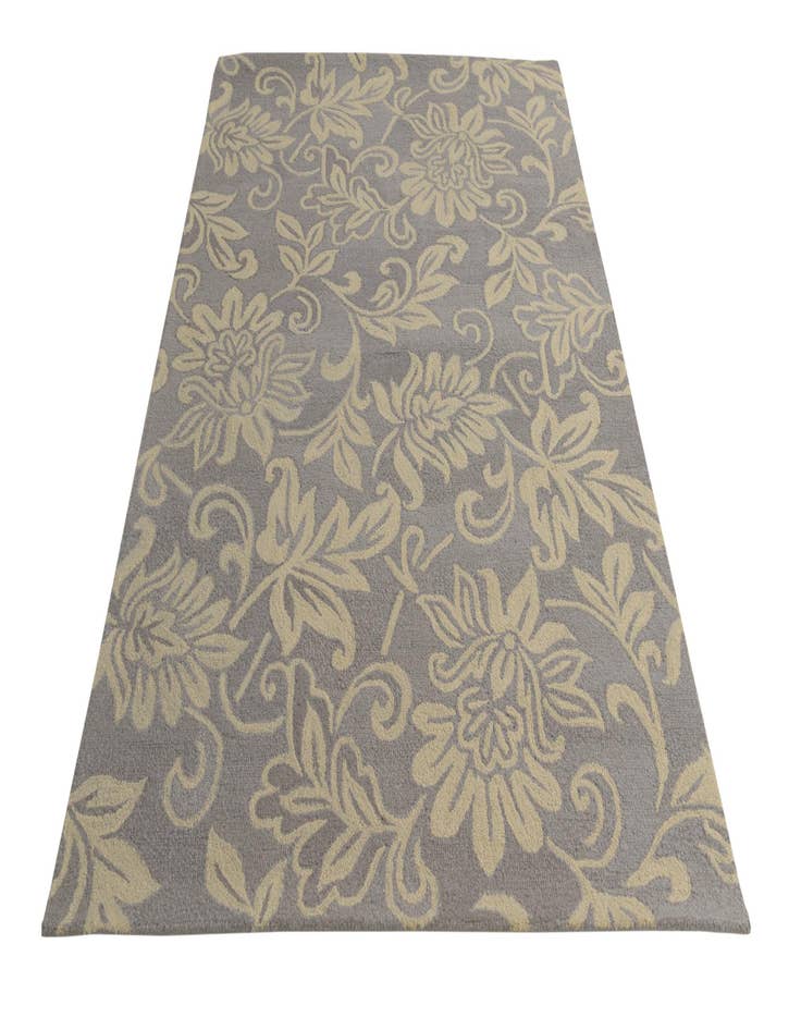 Detail image of  5' x 8' Agra Wool Rug