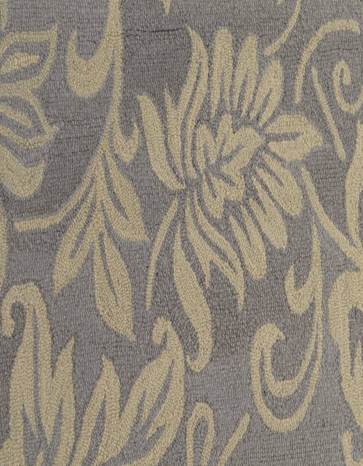 Detail image of  5' x 8' Agra Wool Rug