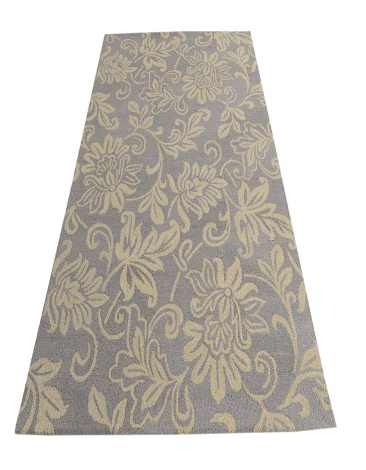 Detail image of  5' x 8' Agra Wool Rug