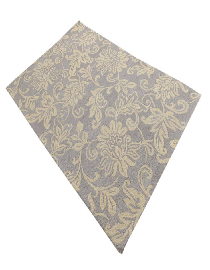 Detail image of  5' x 8' Agra Wool Rug