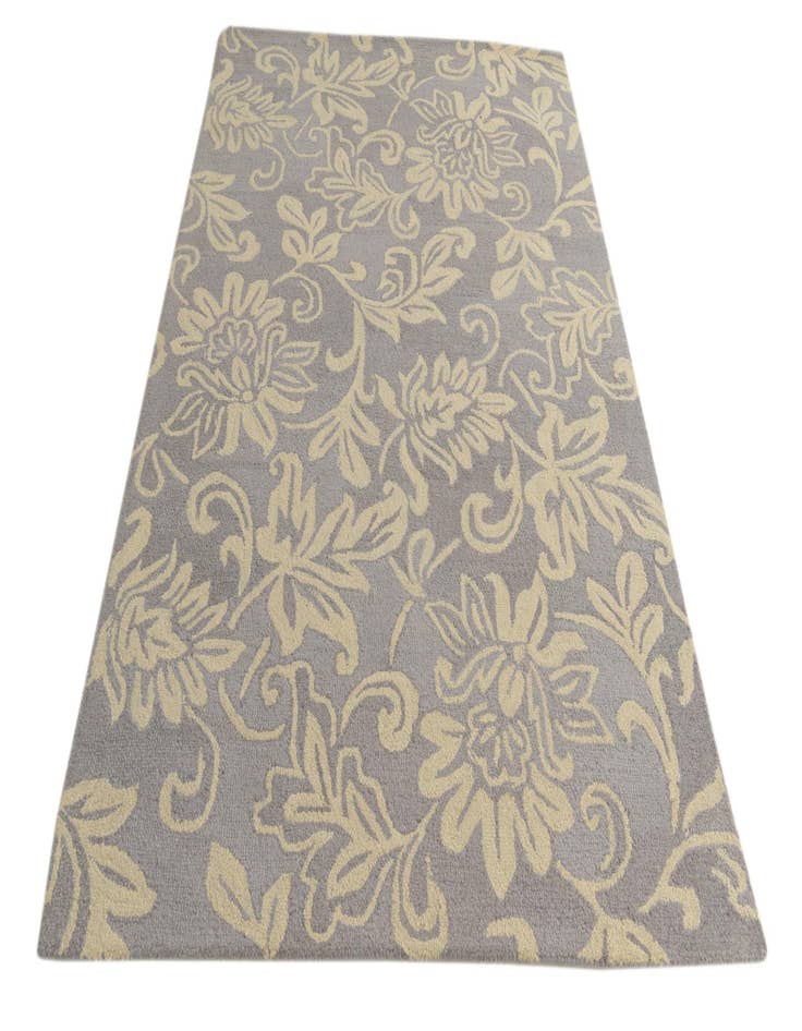 Detail image of  5' x 8' Agra Wool Rug