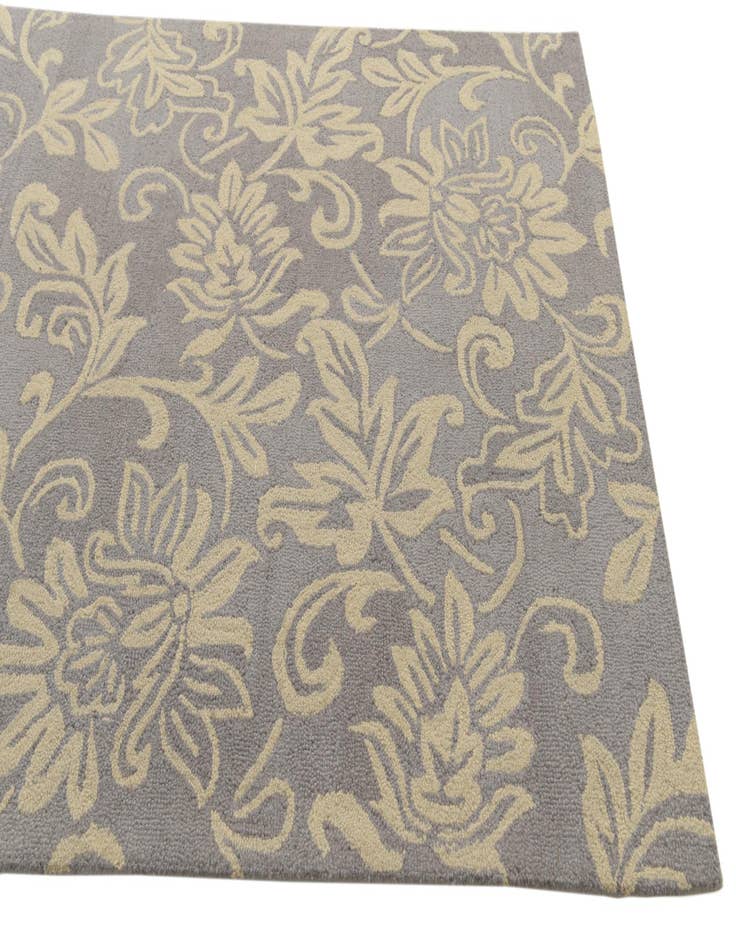 Detail image of  5' x 8' Agra Wool Rug