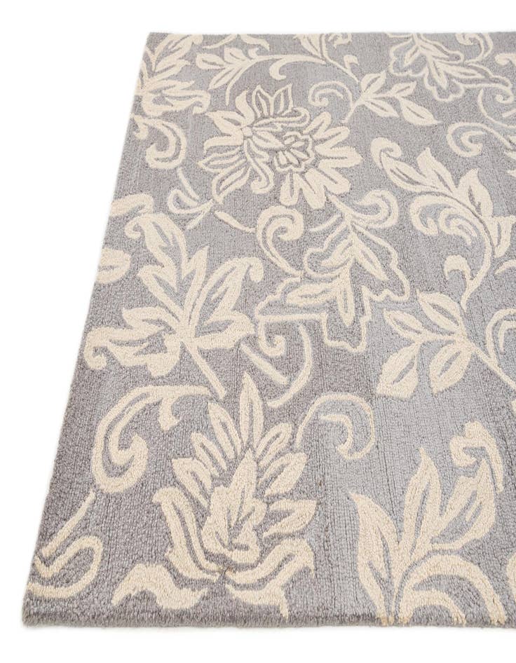 Detail image of  5' x 8' Agra Wool Rug