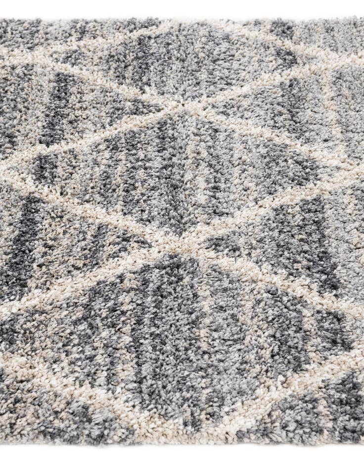 Detail image of  5' 3 x 7' 7 Athena Shag Rug