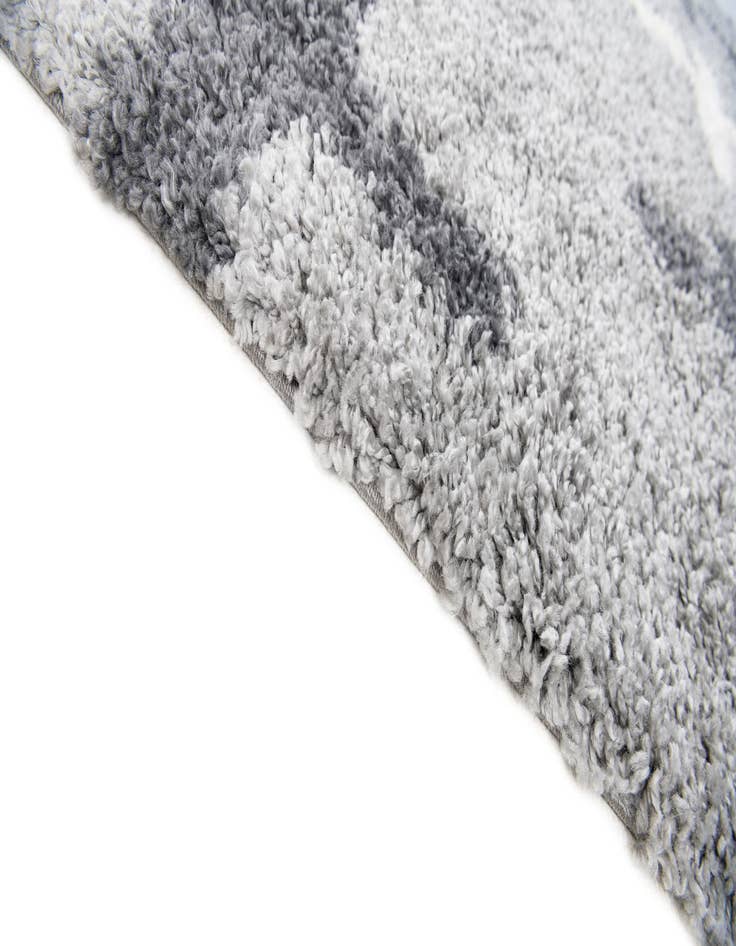 Detail image of 5' 3 x 7' 6 Athena Shag Rug