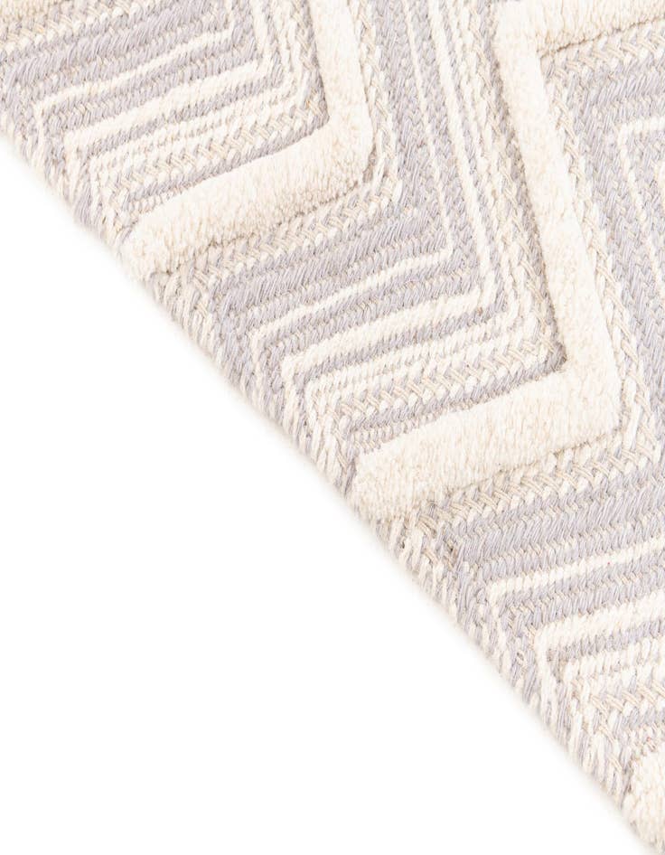 Detail image of  2' x 3'  Hand Braided Jute Rug