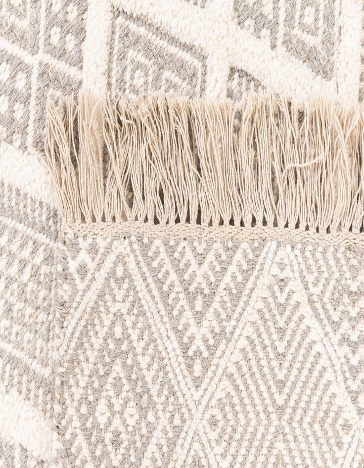 Detail image of  2' x 3'  Hand Braided Jute Rug