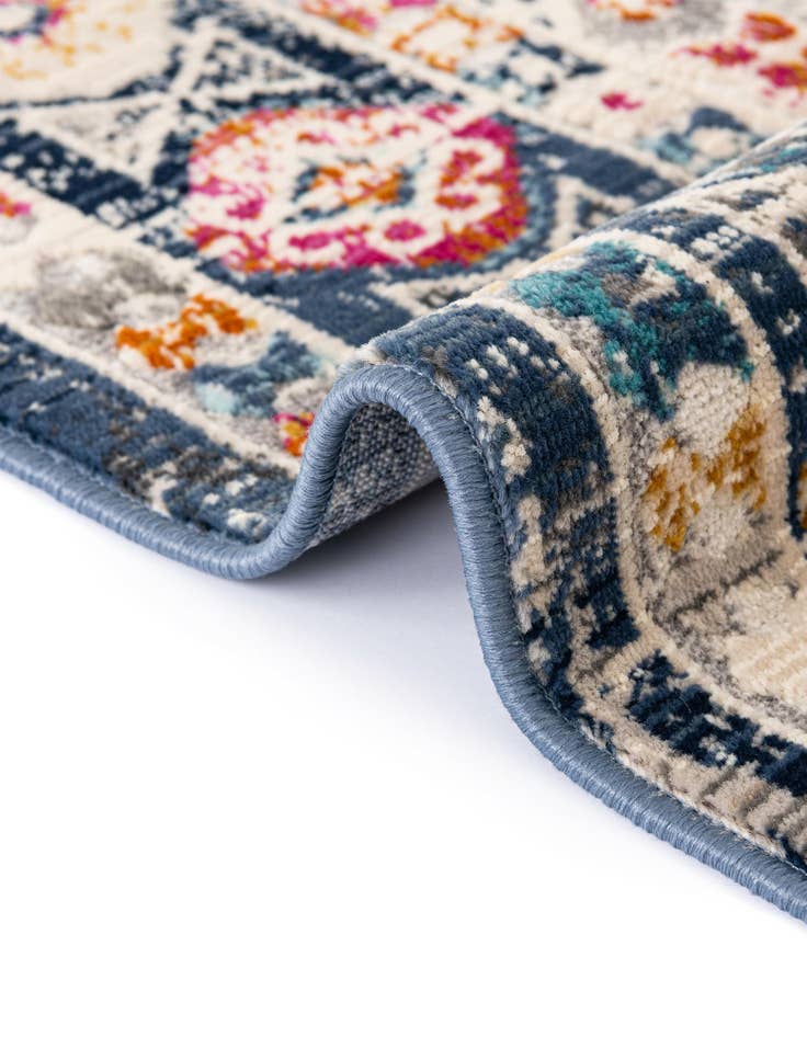 Detail image of  4' x 6' Budapest Rug