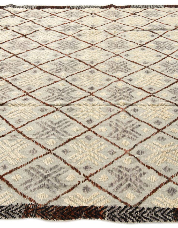 Detail image of  8' 4 x 12' 6  Hand Knotted Darya Wool Rug