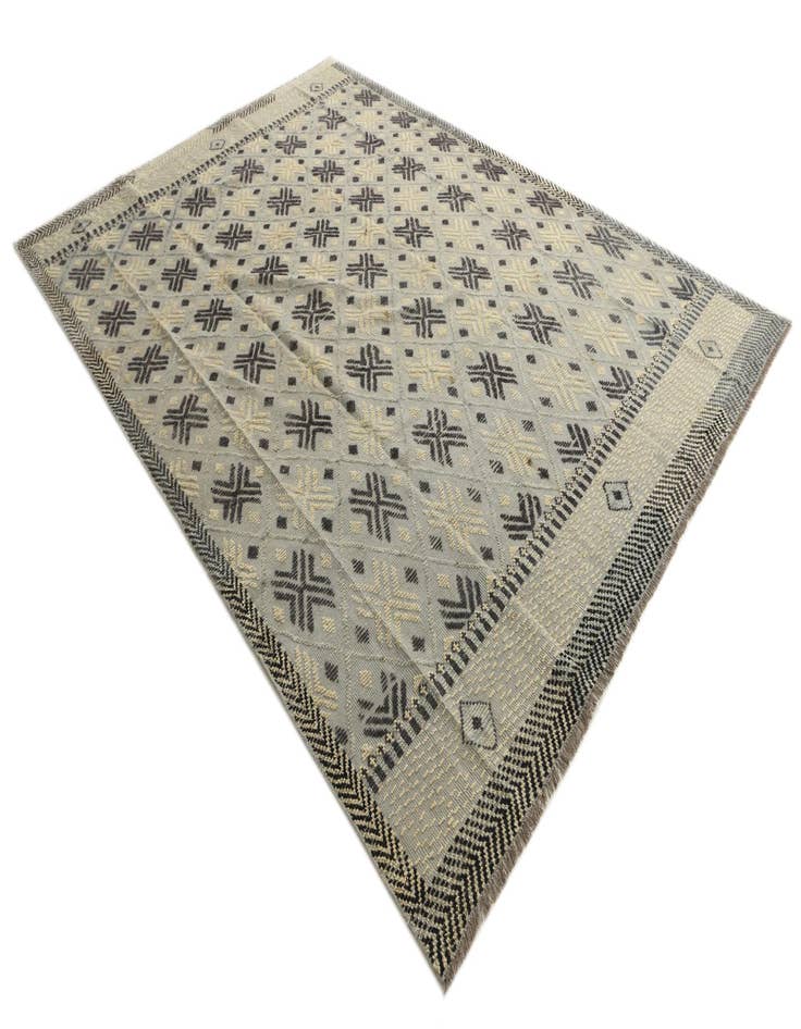 Detail image of  8' 8 x 12'  Hand Knotted Darya Wool Rug