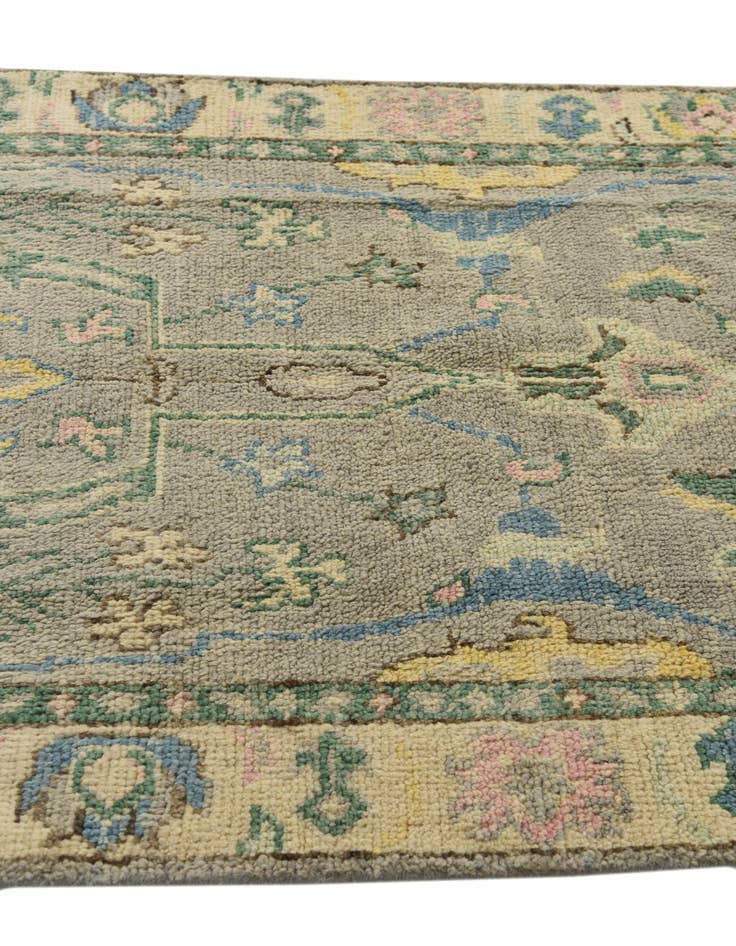 Detail image of  3' 1 x 4' 10  Hand Knotted Darya Wool Rug