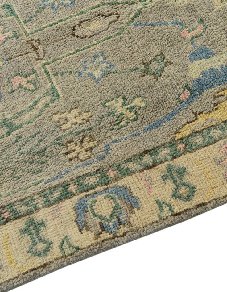 Detail image of  3' 1 x 4' 10  Hand Knotted Darya Wool Rug