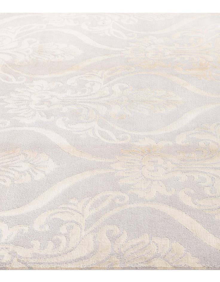 Detail image of  5' 8 x 8'  Hand Knotted Darya Wool Rug