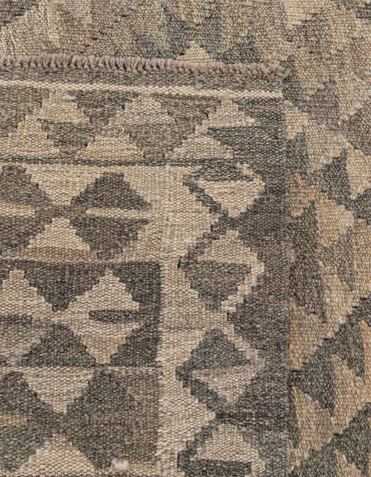 Detail image of  3' 11 x 6' 2  Hand Woven Kilim Maymana Wool Rug
