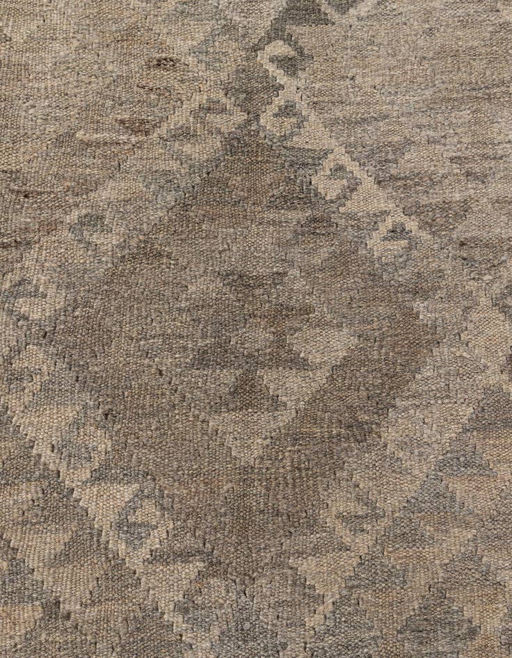 Detail image of  6' 8 x 9' 11  Hand Woven Kilim Maymana Wool Rug