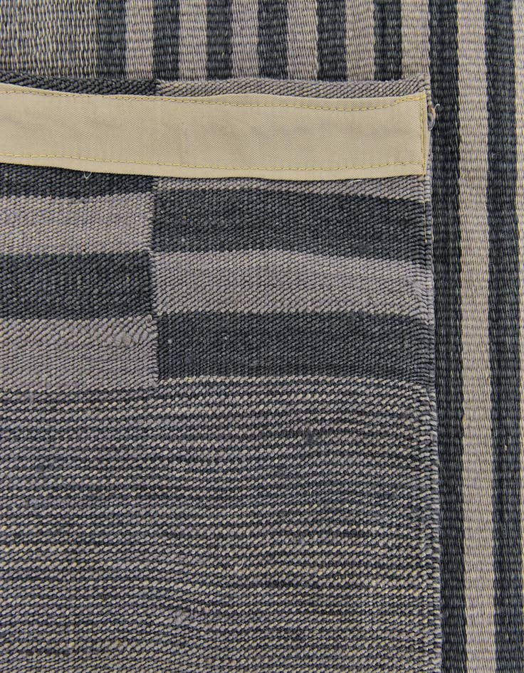 Detail image of  4' 3 x 5' 10  Hand Woven Kilim Modern Wool Rug