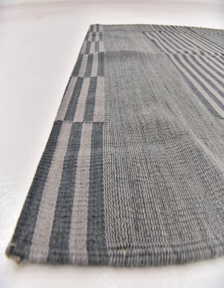 Detail image of  4' 3 x 5' 10  Hand Woven Kilim Modern Wool Rug