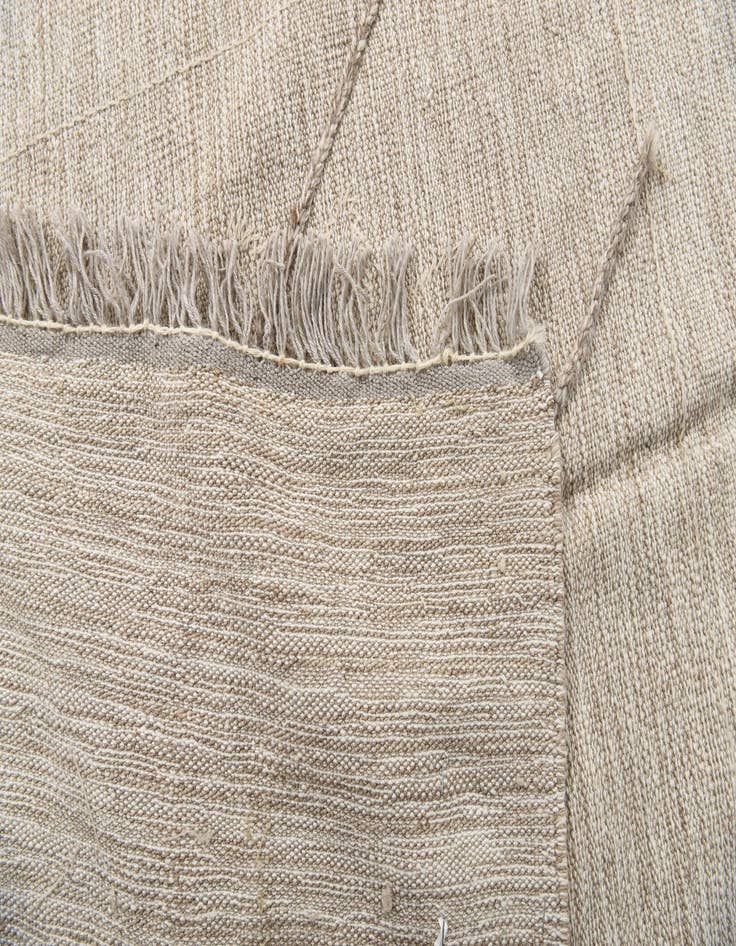 Detail image of  5' 2 x 8'  Hand Woven Kilim Modern Wool Rug