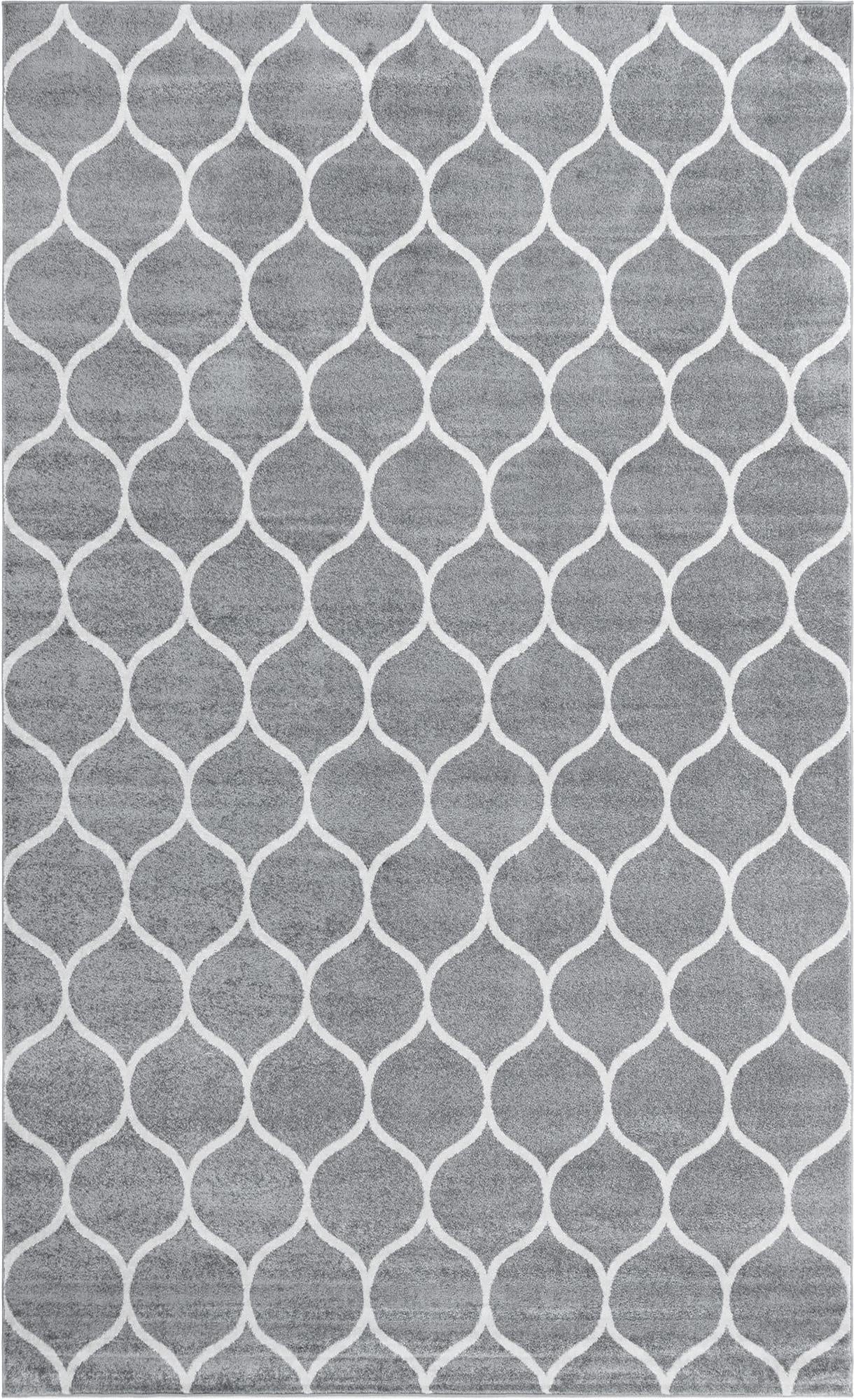  5' 3 x 8' Lattice Frieze Rug