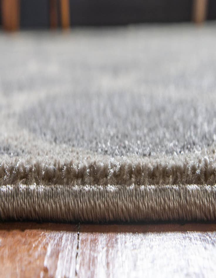 Detail image of  3' 3 x 5' 3 Lattice Rug