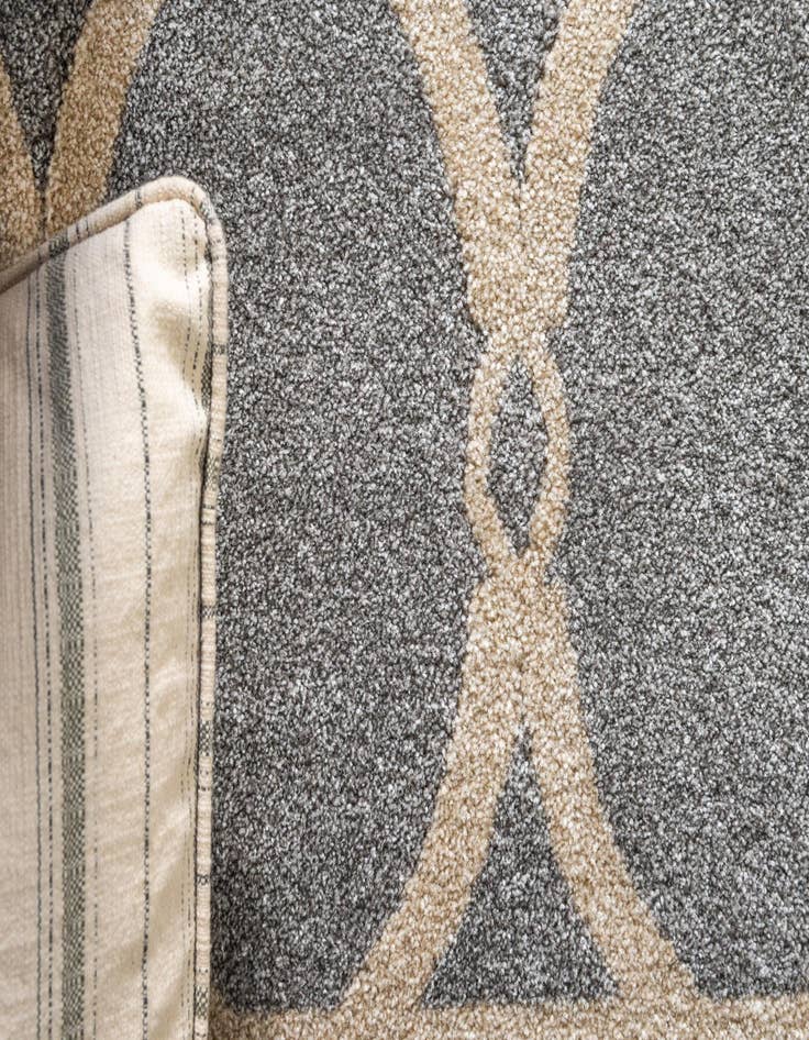 Detail image of  3' 3 x 5' 3 Lattice Rug