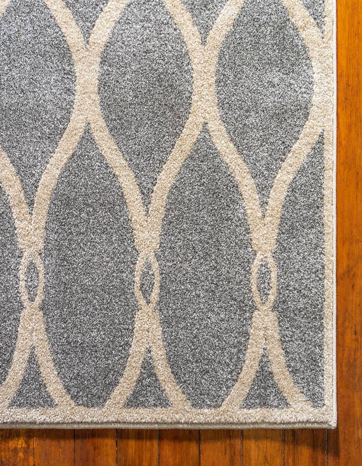 Detail image of  3' 3 x 5' 3 Lattice Rug