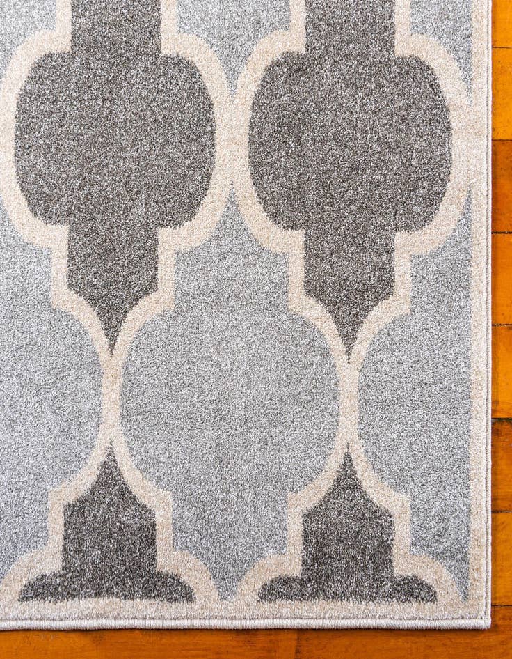 Detail image of  9' x 12' Lattice Rug