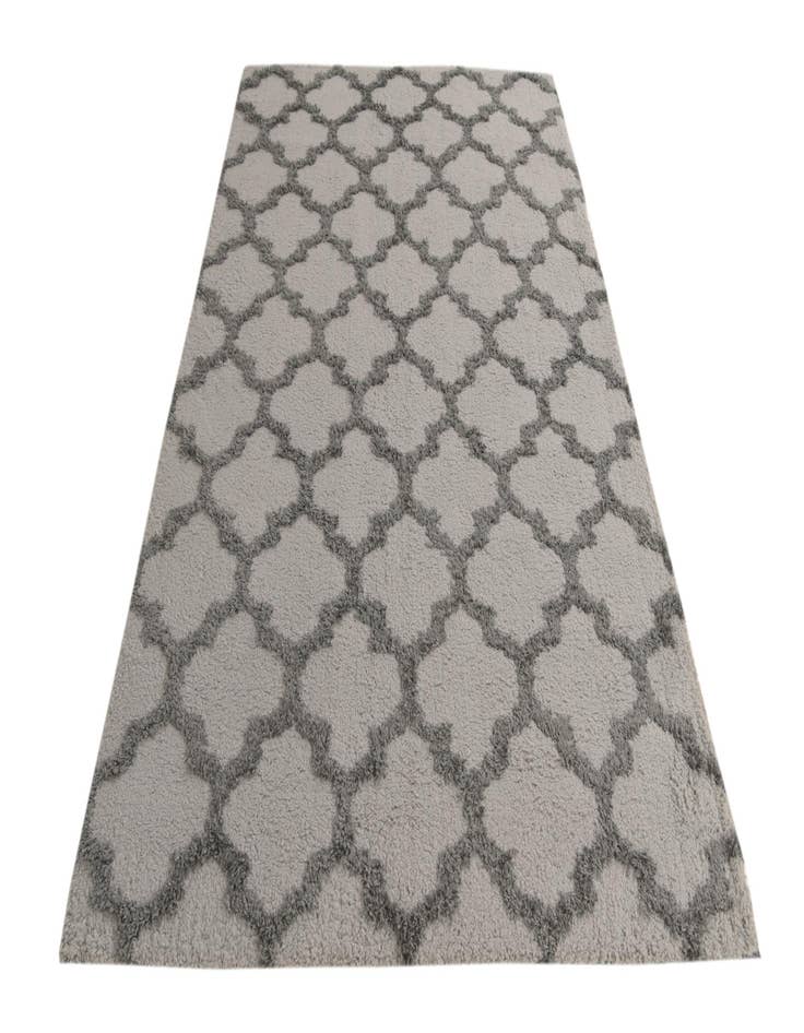 Detail image of  5' x 7' 10 Lattice Shag Rug