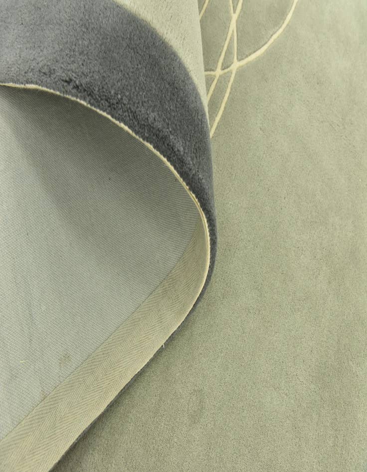 Detail image of  5' 7 x 7' 9 Luna Wool Rug