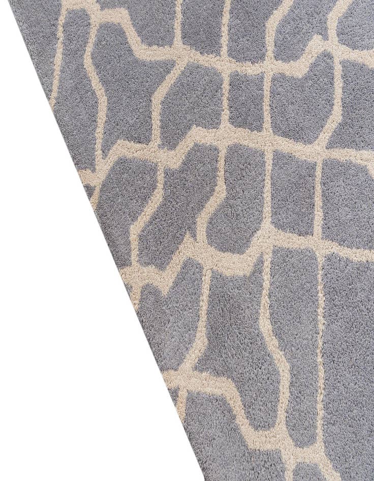 Detail image of  5' 1 x 8' Luna Rug