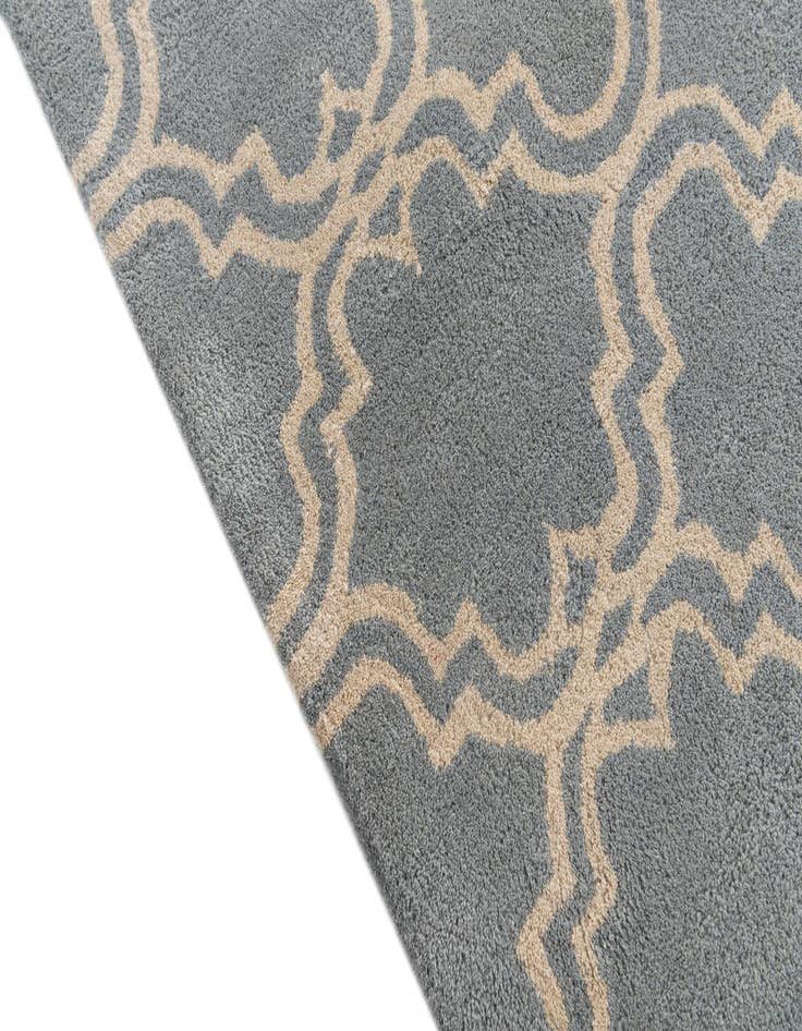 Detail image of  5' 1 x 8' 1 Luna Rug