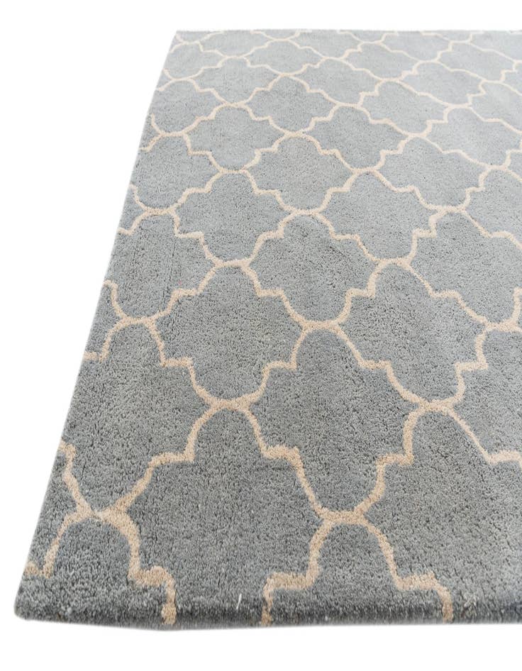 Detail image of  5' 1 x 8' Luna Rug