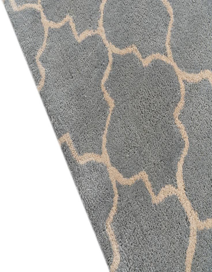Detail image of  5' 1 x 8' Luna Rug