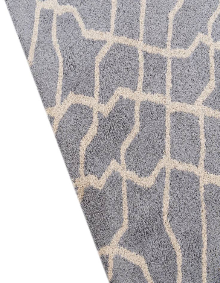 Detail image of  5' 1 x 8' Luna Rug