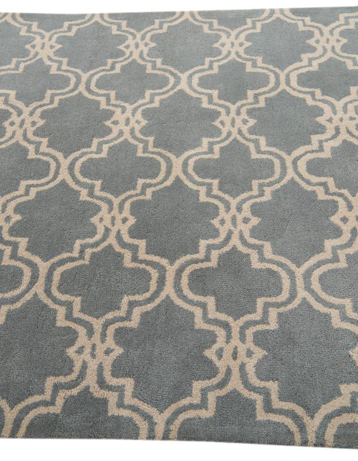 Detail image of  5' x 7' 10 Luna Rug