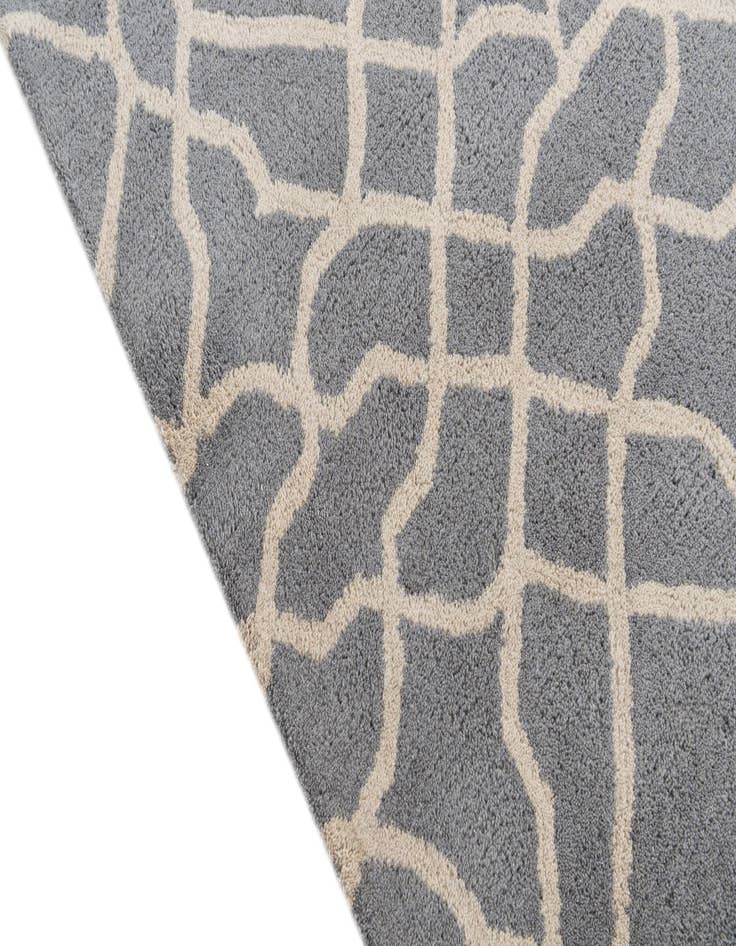 Detail image of  5' x 7' 10 Luna Rug