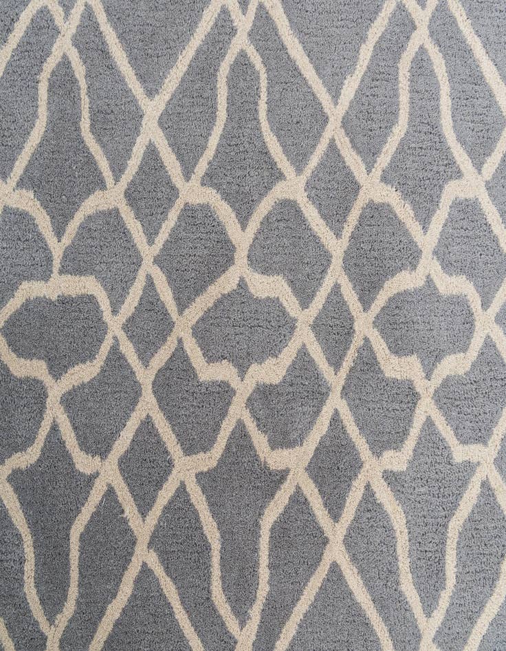 Detail image of  5' x 7' 10 Luna Rug