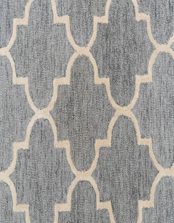 Detail image of  5' 1 x 8' Luna Rug