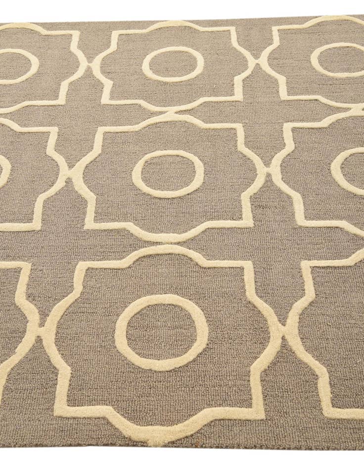 Detail image of  4' 11 x 7' 11 Luna Rug