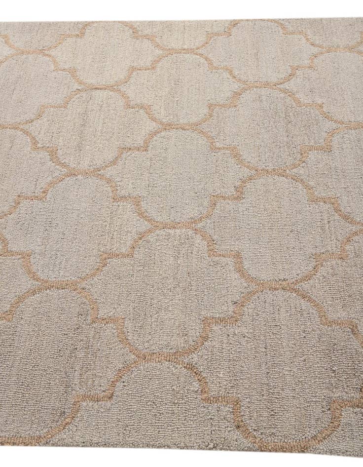 Detail image of  5' x 7' 10 Luna Rug