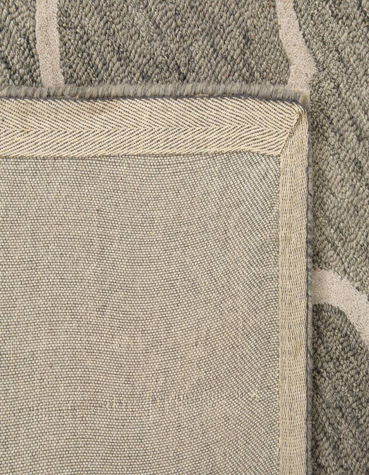 Detail image of  5' 1 x 8' 1 Luna Rug