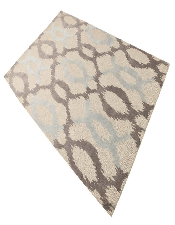 Detail image of  4' 10 x 7' 10 Luna Rug