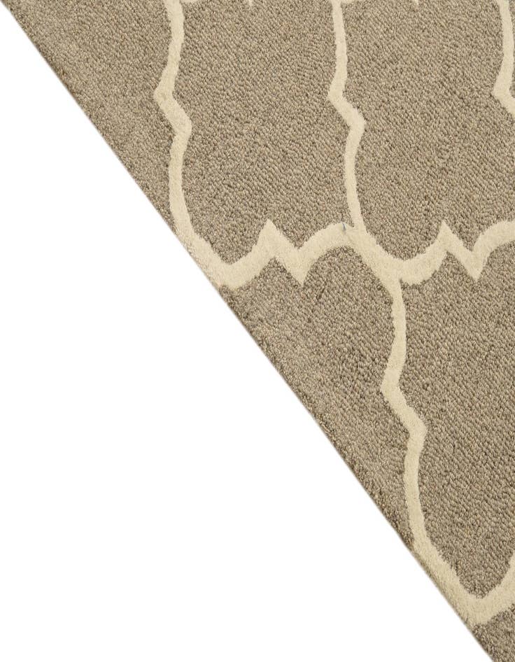 Detail image of  5' x 8' Luna Rug