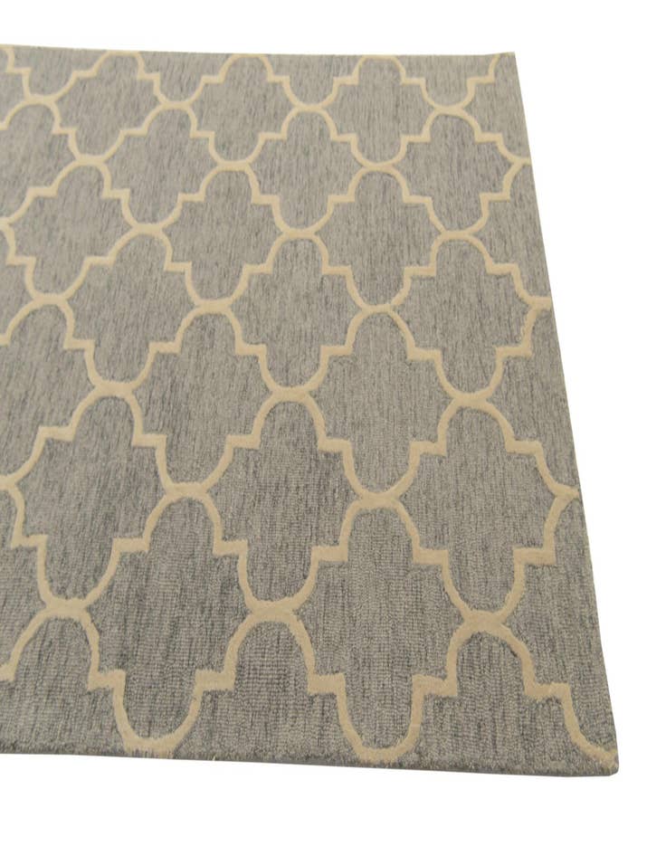 Detail image of  5' x 8' Luna Wool Rug