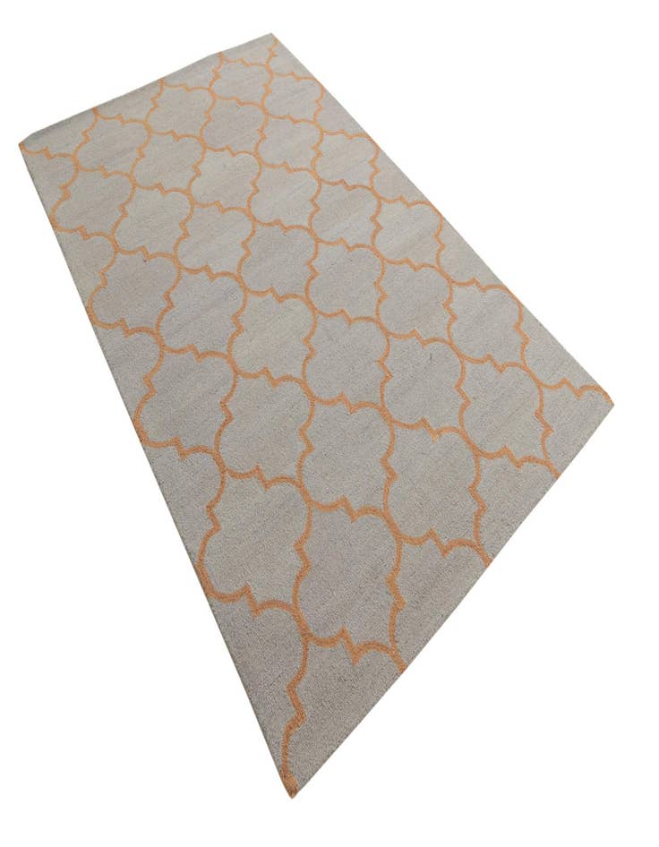 Detail image of  5' 1 x 8' Luna Rug