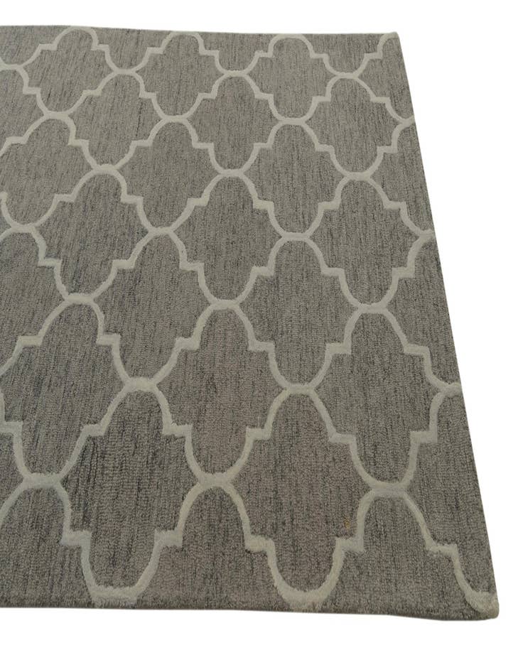 Detail image of  5' 1 x 8' Luna Wool Rug