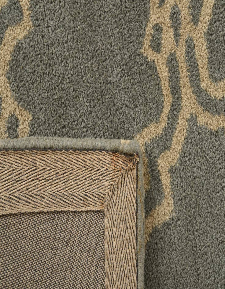 Detail image of  5' x 8' Luna Rug