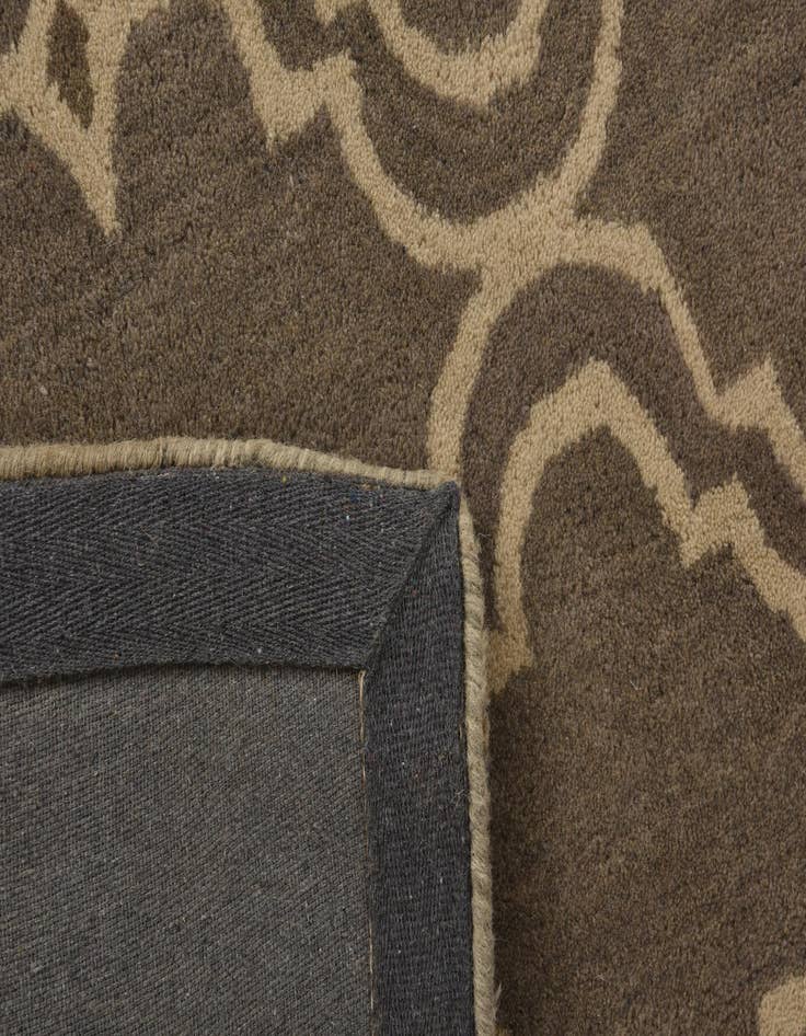 Detail image of  5' 10 x 8' 9 Luna Rug