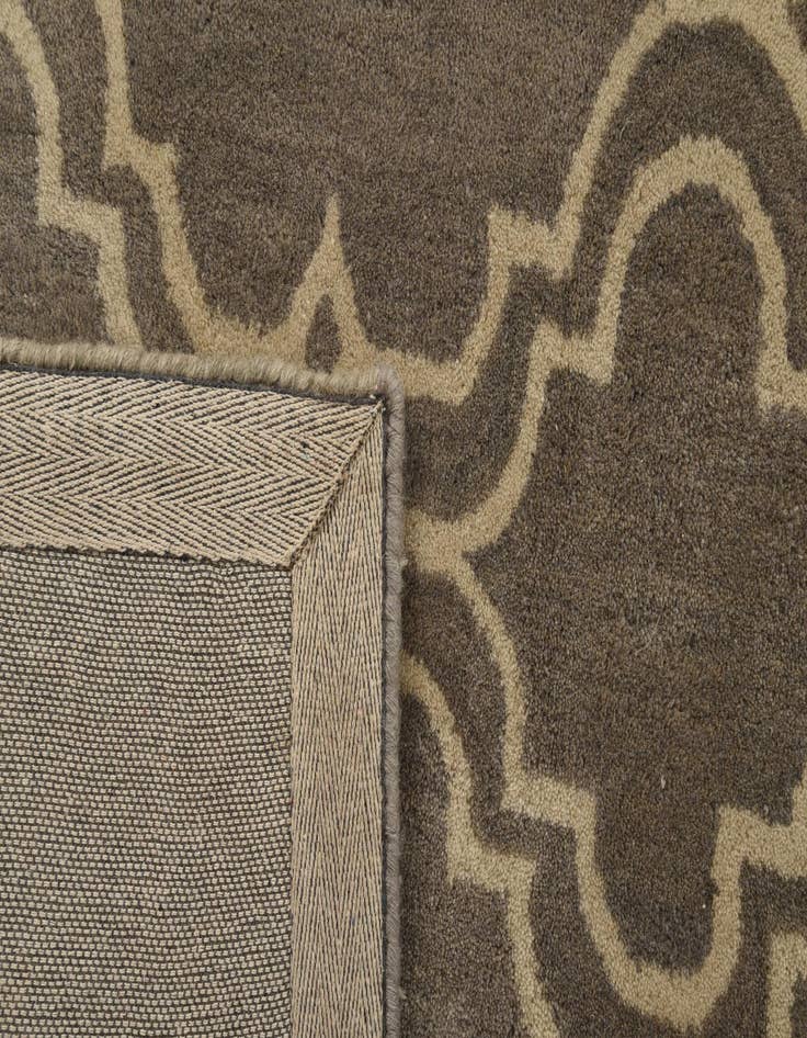 Detail image of  6' x 8' 10 Luna Rug