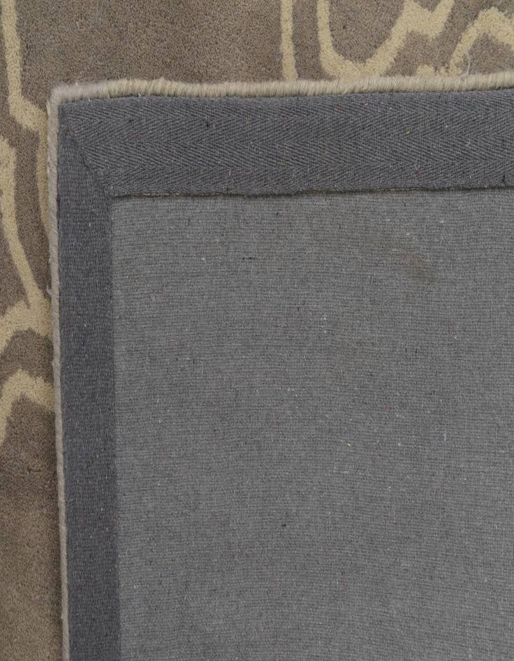 Detail image of  6' x 8' 9 Luna Wool Rug